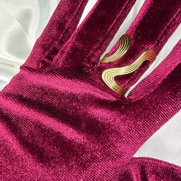 ZARA stillness Gold-Toned Wave Ring - Picture 11 of 12